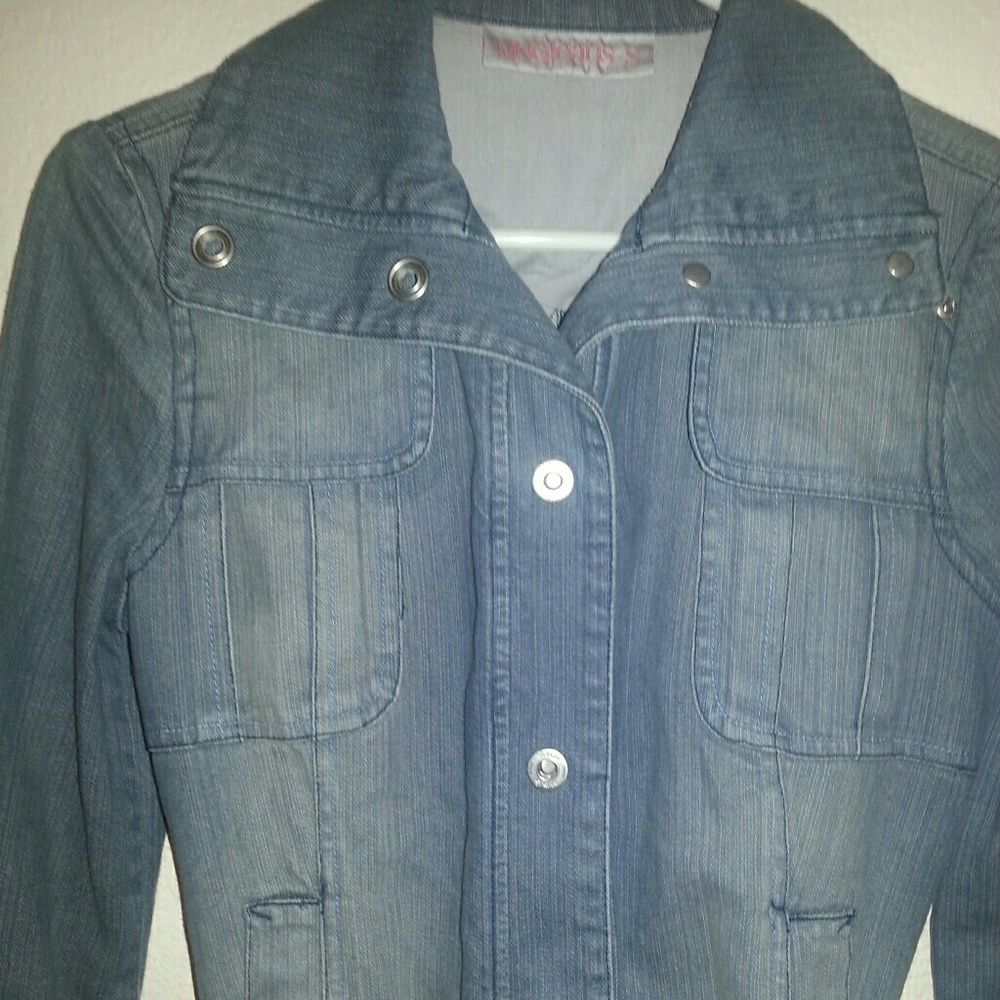 Jacket - Picture 3 of 3